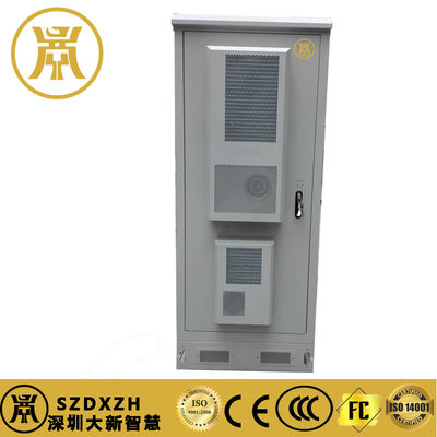 22U Ip55 gabinete de telecomunicaciones al aire libre utilizado para estaciones base de telecomunicaciones con batería